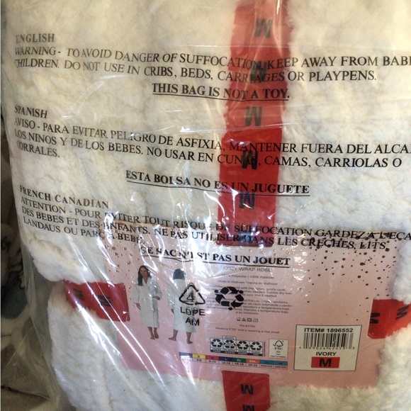 Room Service Cozy White Wrap Robe - Picture 2 of 2